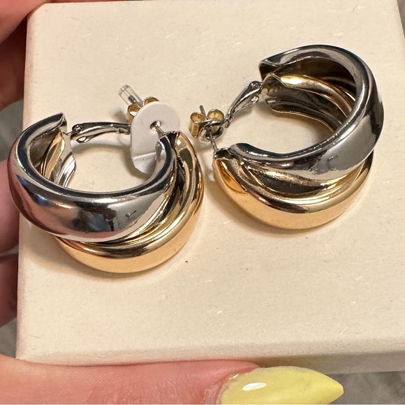 NWT. Zara Golden/Metal Double Hoops Earrings. - Picture 6 of 9